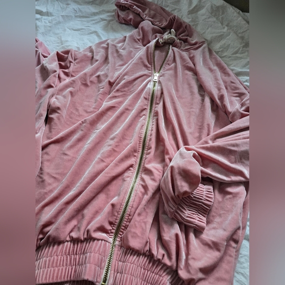 NWOT Laina Rauma Pink Velour Jogger and zip up hoodie set dance - Picture 9 of 12